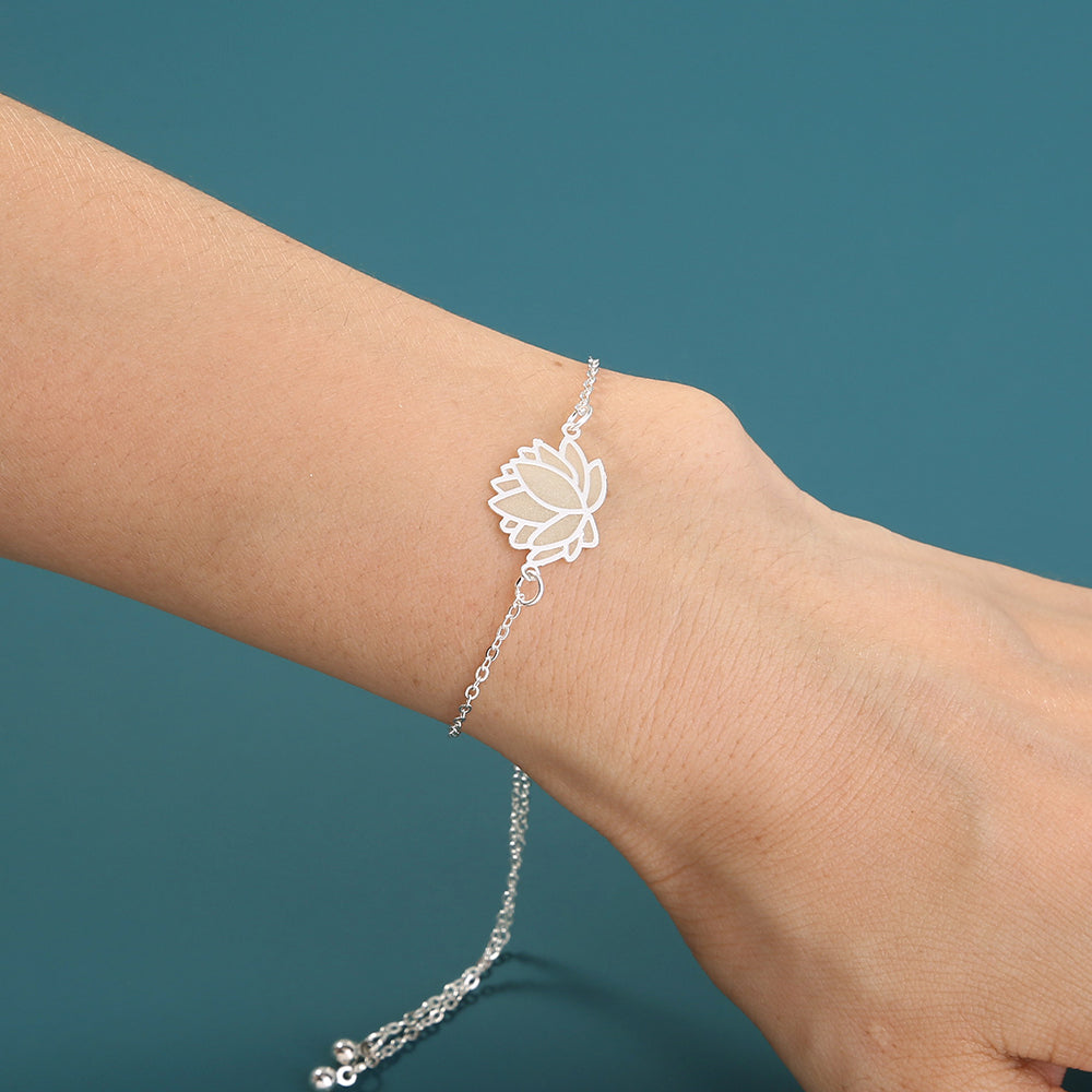 Silver Brass Lotus drop oil glow-in-the-dark bracelet