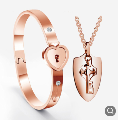 Titanium steel couple bracelet concentric lock fashion bracelet