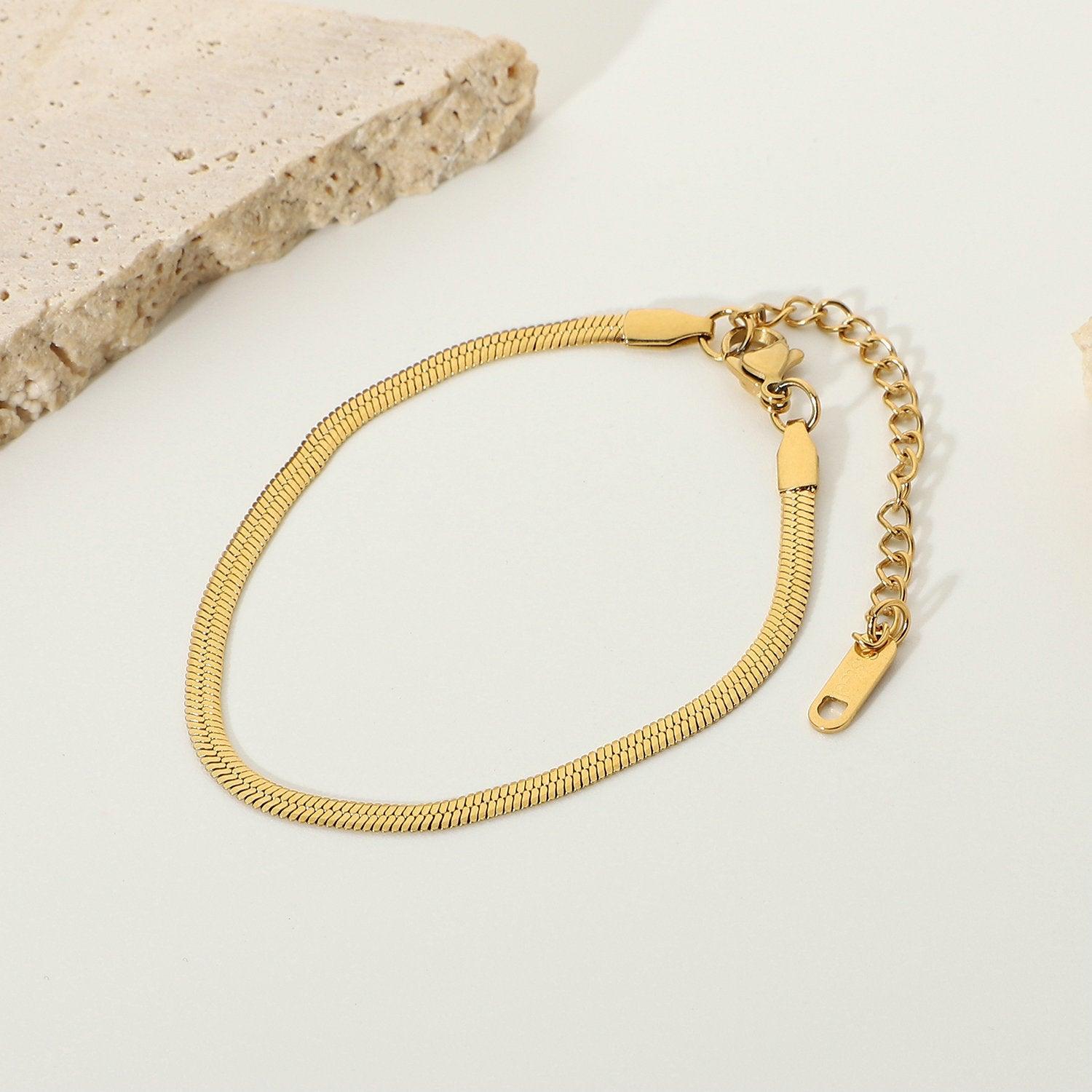 B12.18K Gold Blade Bracelet - Elle Royal Jewelry