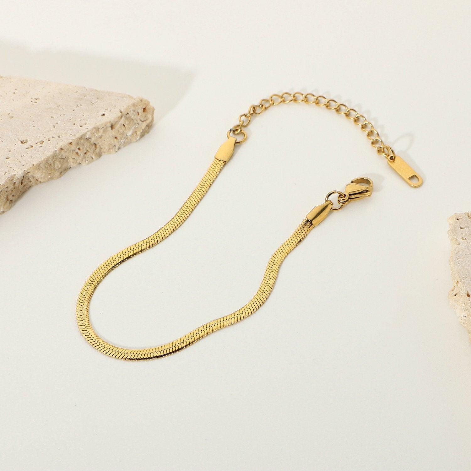 B12.18K Gold Blade Bracelet - Elle Royal Jewelry