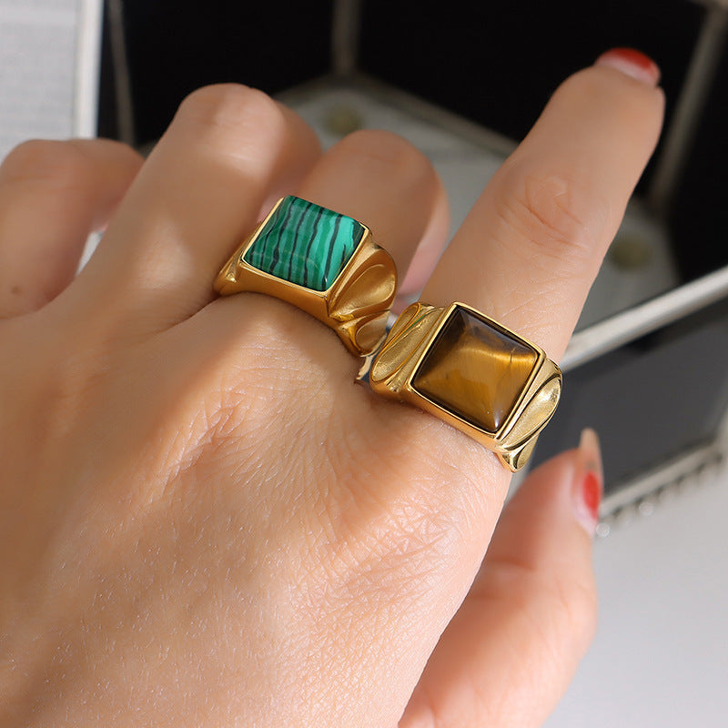 18K Gold Fashion Temperament Inlaid Natural Pattern Tiger Eye Stone Ring