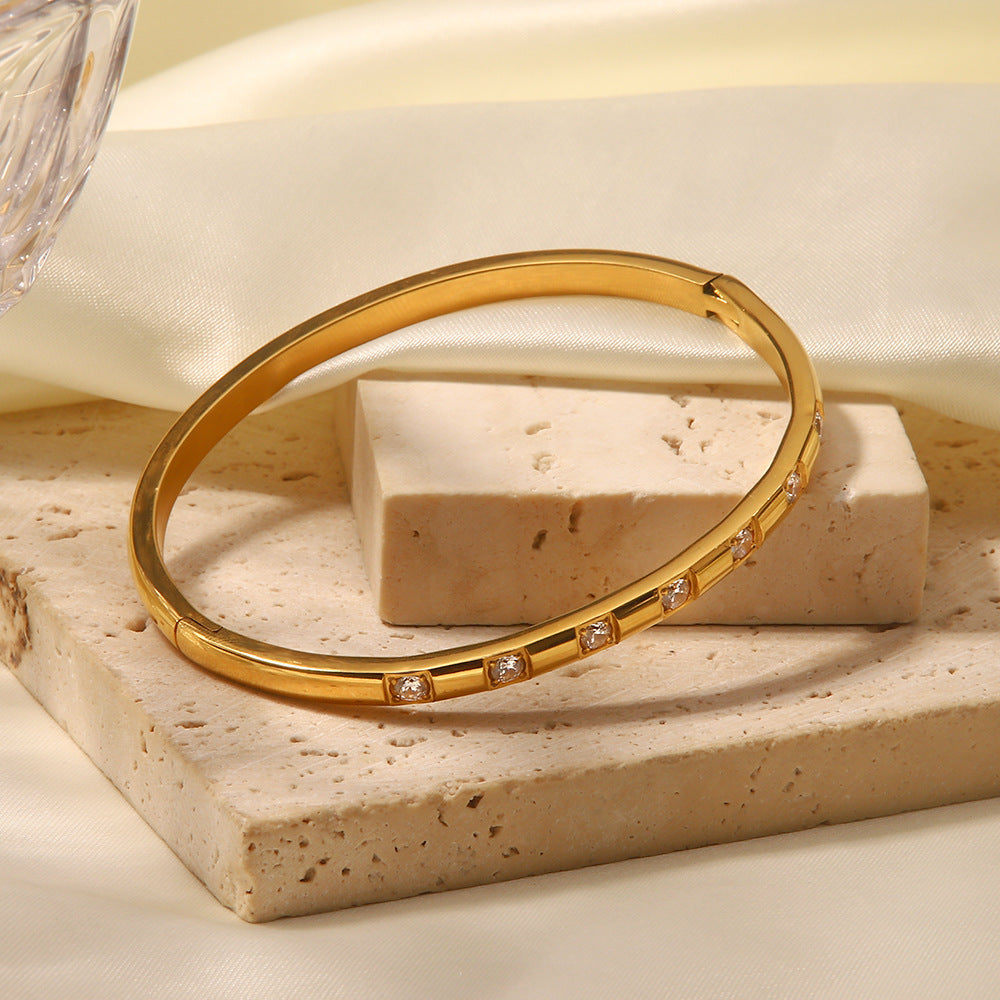 18K Gold Classic Simple Inlaid White Round Zircon Versatile Bracelet