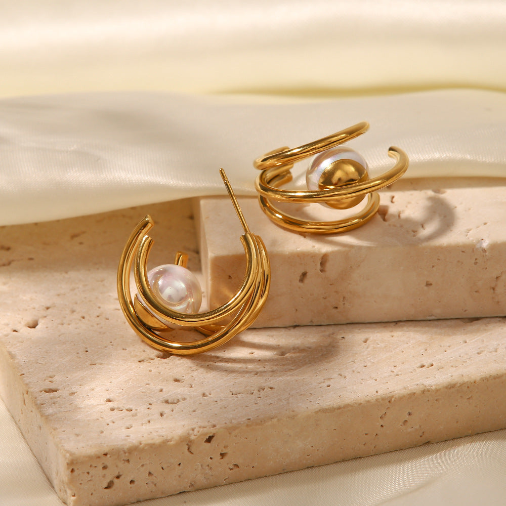 18k Gold Exquisite and Fashionable Pearl C-Shape Design Versatile Earrings