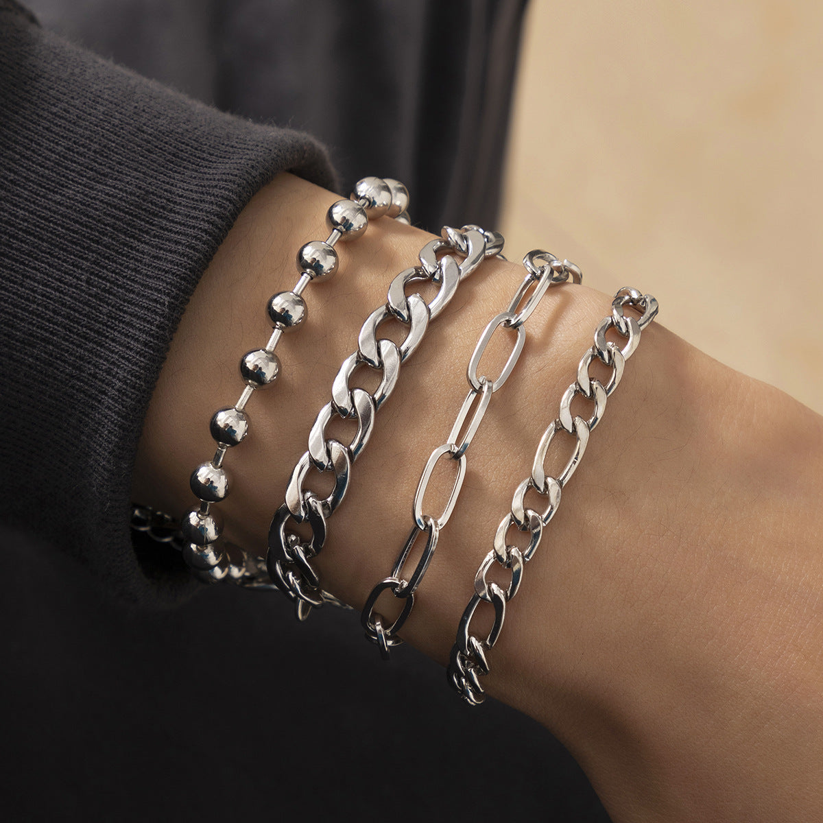 AS simple multi -layer chain bracelet