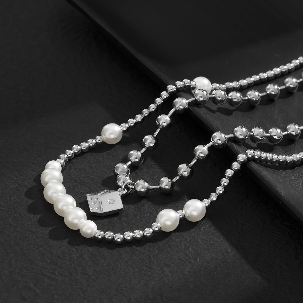 Men Fashion simple pearl double layered with dice pendant necklace