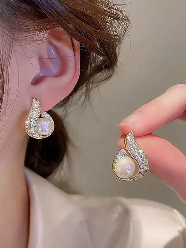 E7.Rhinestone & Faux Pearl Decor Stud Earrings - Elle Royal Jewelry