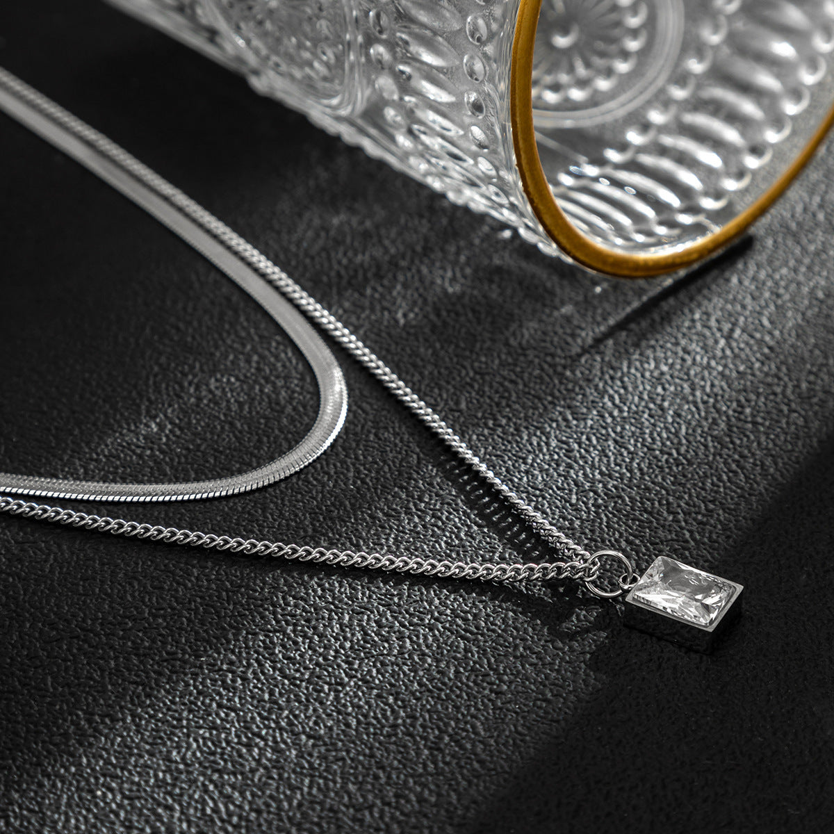 Men Simple fashion with square diamond snake bone chain design light luxury wind necklace