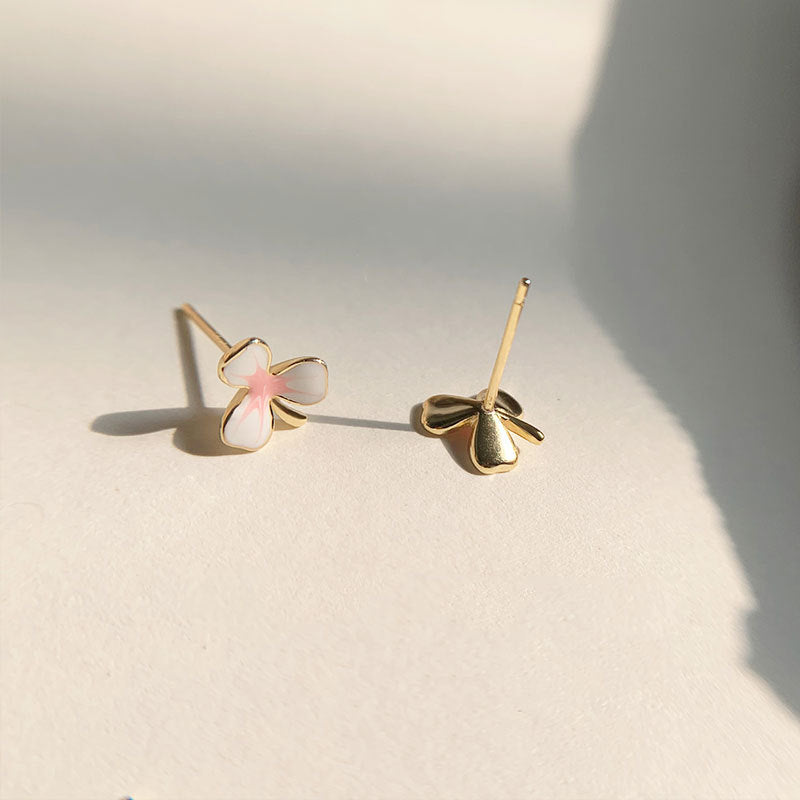Beautiful Pink Epoxy Three Leaf Flower 925 Sterling Silver Stud Earrings