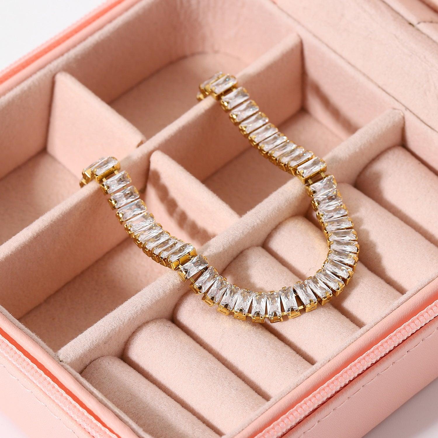 B15.Shiny Cube Bracelet - Elle Royal Jewelry