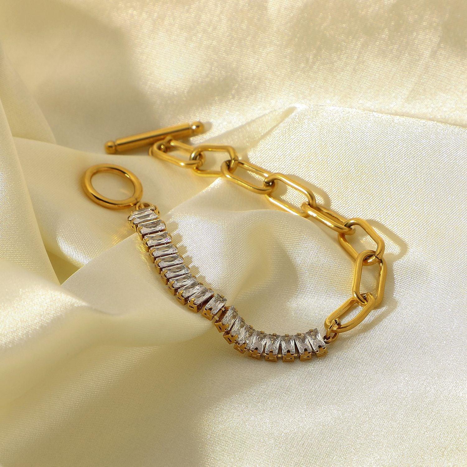 B11.18K Gold Exaggerated OT Buckle Design Bracelet - Elle Royal Jewelry