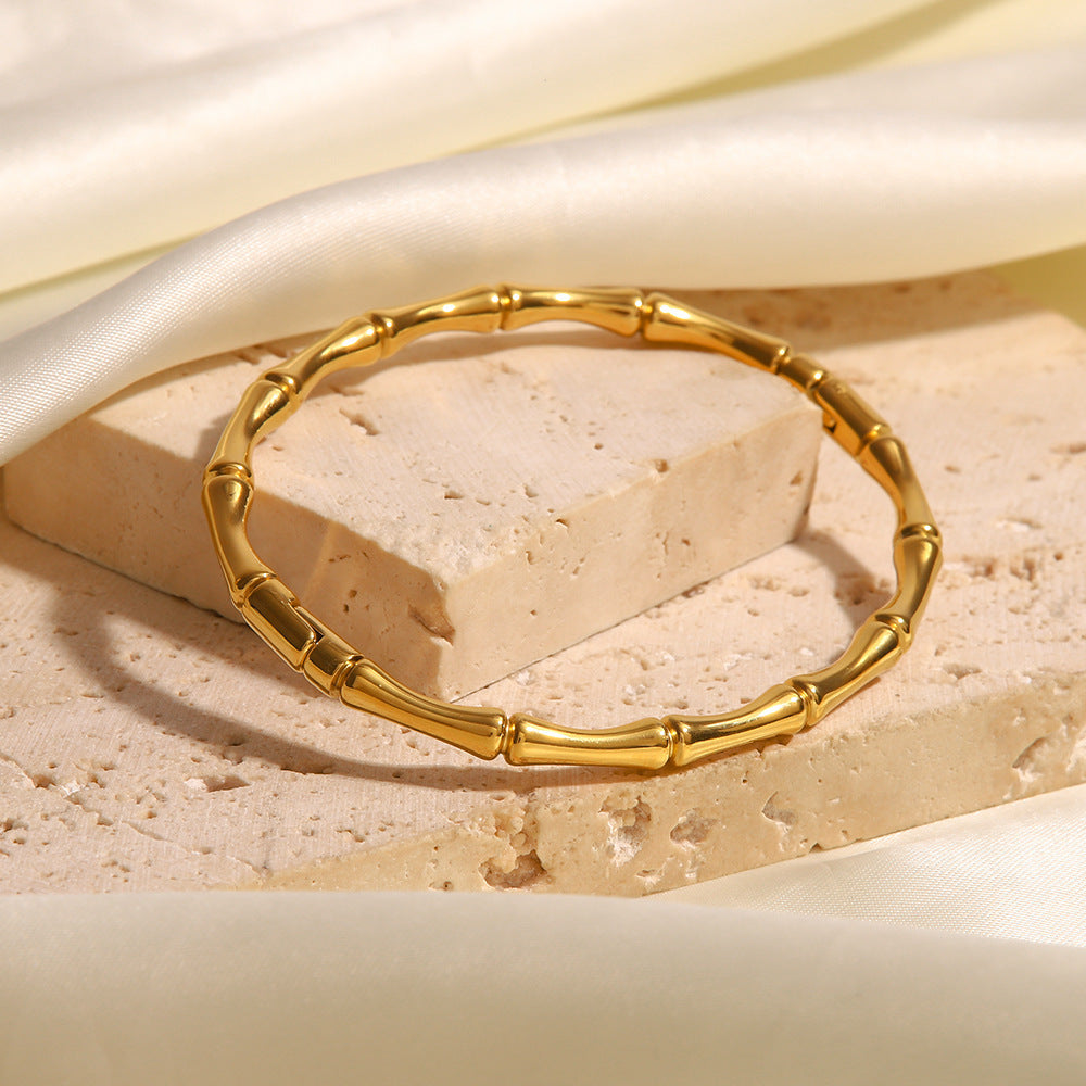 18K Gold Fashion Simple Bamboo Closed Design Versatile Bracelet