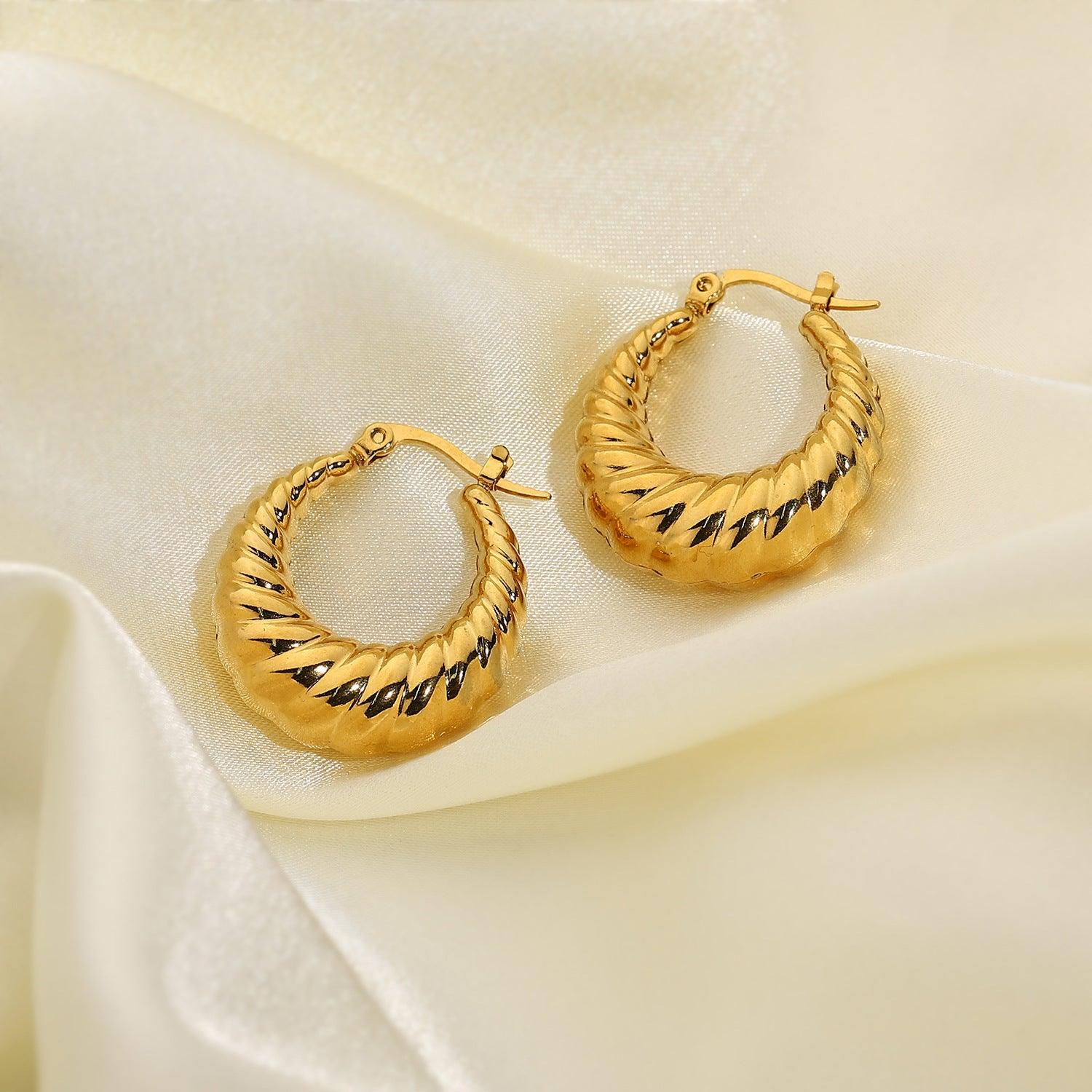 E13.Croissant Earrings - Elle Royal Jewelry