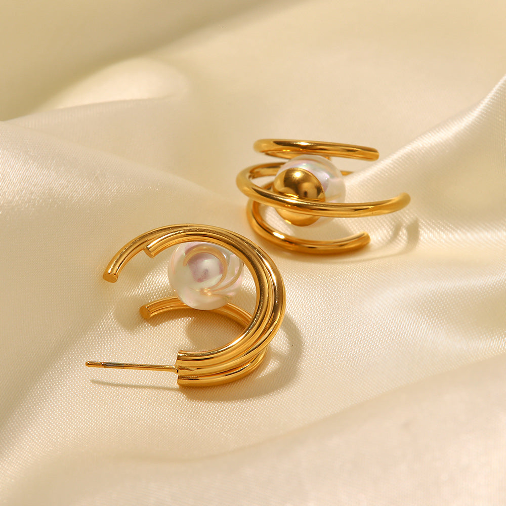 18k Gold Exquisite and Fashionable Pearl C-Shape Design Versatile Earrings