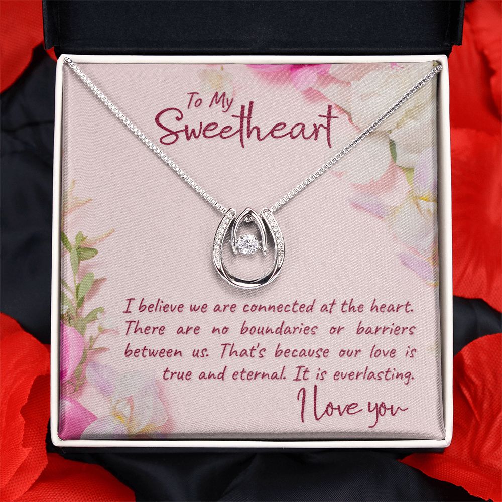 My sweetheart Lucky in love necklace