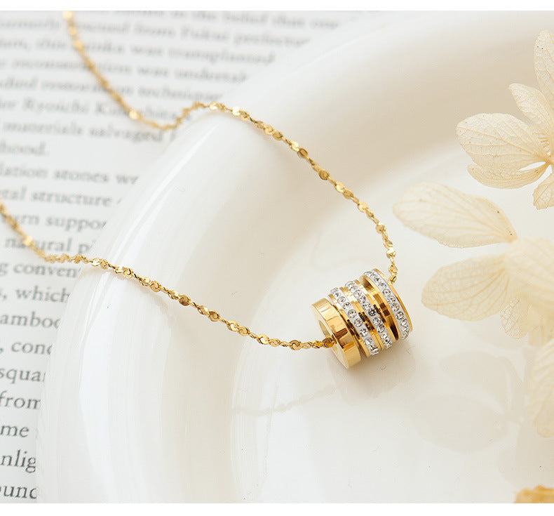 18K Gold Exquisite Small Full Diamond Design Pendant Necklace