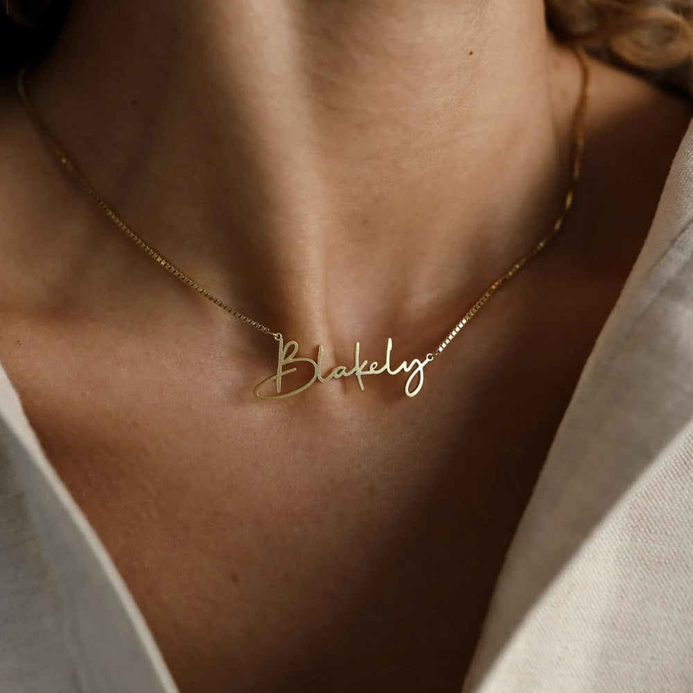 Fashionable Customizable Letter Name Necklace
